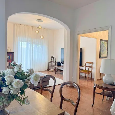 Апартаменты 120 Sqm Elegance In With Private Parking Рим