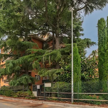 120 Sqm Elegance In With Private Parking *