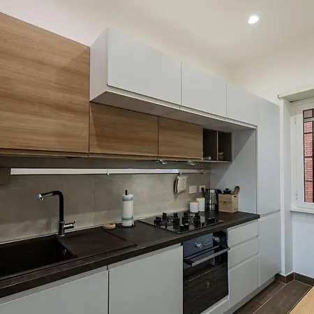 120 Sqm Elegance In With Private Parking